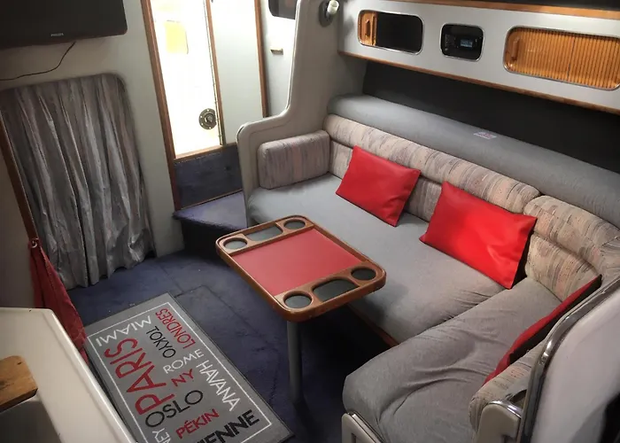 Insolite Dans Le Vieil *